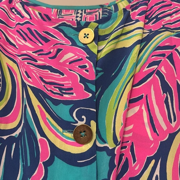 Lilly Pulitzer silk Iona sleeveless button down back blouse sz XS - Picture 3 of 7